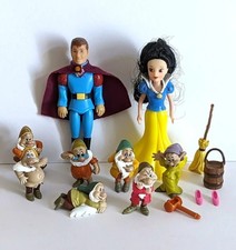 Poupées blanche neige 7 nains