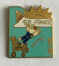111 - RARE Pin's émaillé