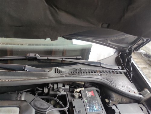 Moteur essuie glace avant