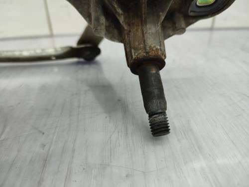 Moteur essuie glace avant