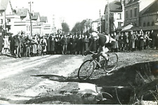 Coureur de cyclo-cross Vintage silver print Tirage argentique  12x17  Circ