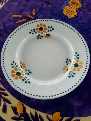 Assiette plate ancienne - plate,