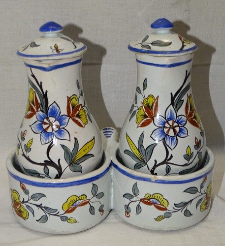 Joli huilier vinaigrier - -joli, huilier/vinaigrier