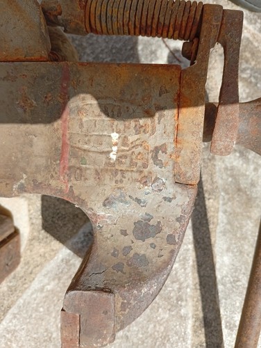 Ancien étau record 520 - record, –