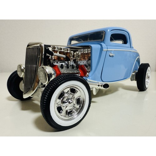 Ertl ford hot rod - hot, 1/18