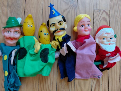 Lot marionnettes à - de,