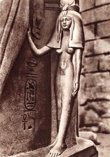 EGYPTE LOUXOR STATUE DE NEFERTARI