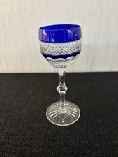Verre roemer bleu foncé