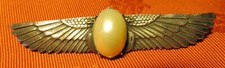 BROCHE ART NOUVEAU ancienne  SOLEIL ailé PERLE FANTAISIE  7cmX2 cm MÉTAL argenté
