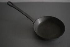 ancienne poele en etain poincon ETAIN D' ART