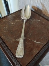 Cuillère à Ragoût Style Art