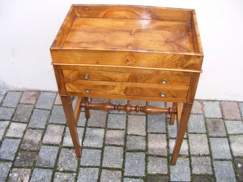 Charmant petit meuble