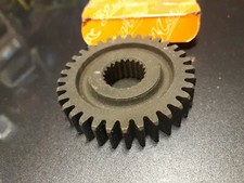 PIGNON DE TRANSMISSION 33 DENTS SCOOTERS HONDA LEAD / PEUGEOT SC 50 METROPOLIS