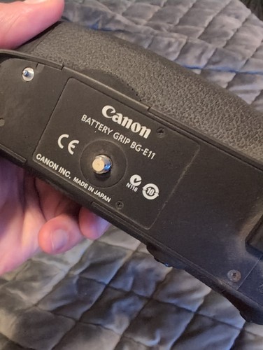 Canon e11 battery grip for - bg-e11,