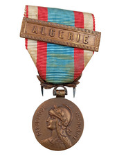4.15/05/2025(REF24923) Médaille militaire DE LA GUERRE D'ALGERIE french MEDAL