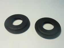 NOS 2 Bouchons cache bouchons cuvettes plastic  vintage NOS velo axe pedalier