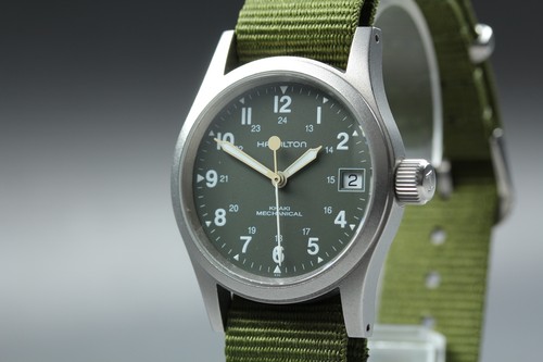 Presque comme neuf montre - *presque, neuf*