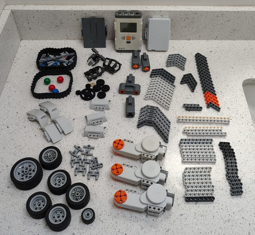 Lego mindstorms nxt robotics - lego,