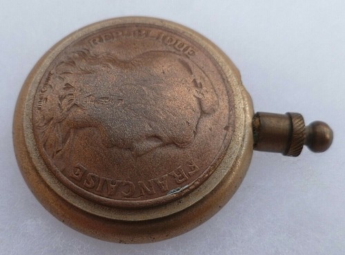 Briquet poilu tranchée - briquet,