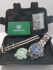 Montre de plongée STEELDIVE