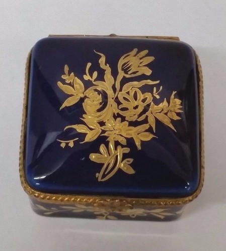 Limoges porcelain trinket - , box