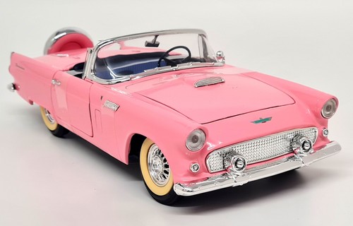 Revell ford thunderbird - 1/18,