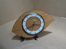Ancienne Horloge des années 1950/60 BAYARD en Formica avec sa porte pivotante