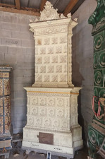 Poêle ancien en carrelage