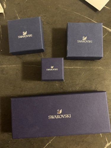 Lot boites swarovski vide - lot, de