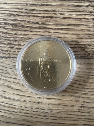 Médaille révolution - -,