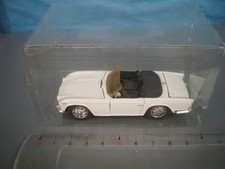 Triumph TR5 Blanc 1967 1969 1/43 Eligor Superbe boite rhodoïd vitrine perso TR 5