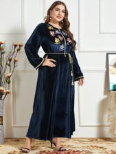Robe en velours bleu nuit