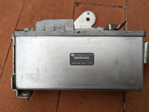 Boitier abs nissan 100nx gti - boitier,