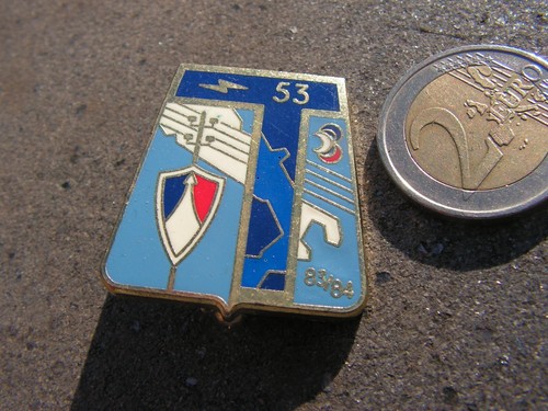 Insigne militaire 53 eme - ,