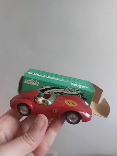 Vioture miniature ferrari type - miniature,