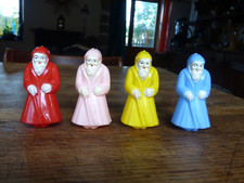 lot de 4 Saint Nicolas / Père Noël Ancien en plastique ornement pour sapin 50/60