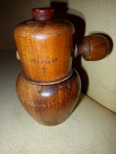 Egrugeoir, ancien moulin à poivre/gros sel, bois massif