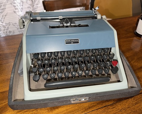 Vtg mcm olivetti underwood - underwood, 21
