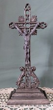 Ancien Crucifix en fonte de la