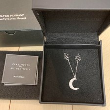 Collier pendentif en argent