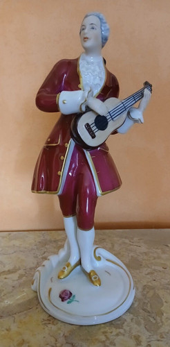 Sujet personnage figurine - ,