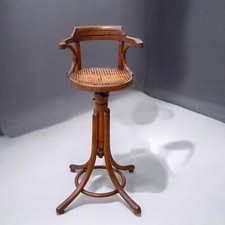 CHAISE HAUTE  DE COIFFEUR POUR ENFANT ESTAMPILLÉ  BAUMANN DES ANNÉES 1900