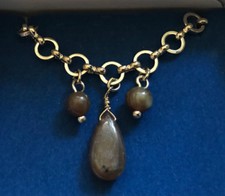 Avon tear drop beaded anklet