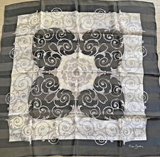 Foulard/Carré/Chale★PIERRE