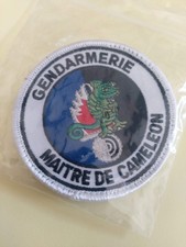 GENDARMERIE MAITRE DE CAMELEON. ECUSSON SCRATCH BRODE.