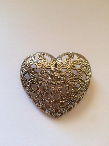 Broche ajouré thème coeur - thème,