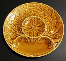 Assiette à artichaut barbotine Gien décor jaune