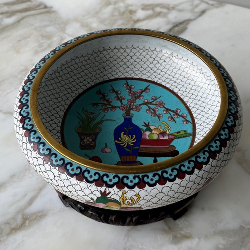 Coupe cloisonnée sur son