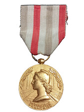 P8o*(REF10411) Médaille
