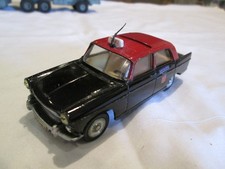 Dinky  toys 1400 peugeot 404